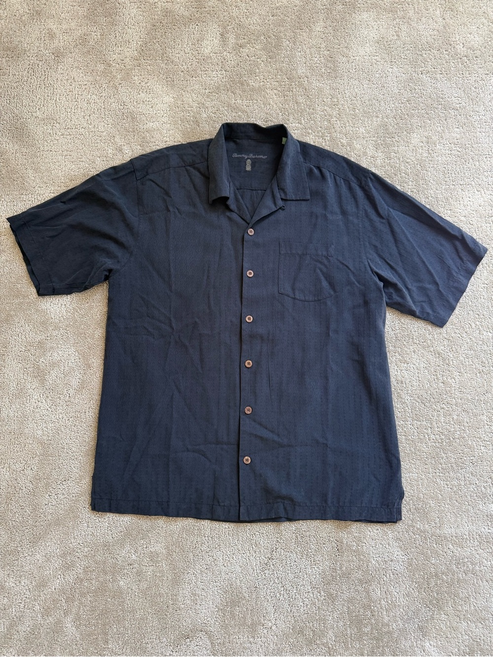 Tommy Bahama The Camp 100% Silk Black Button Down Shirt with Wood Buttons